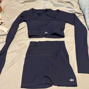 ALO Yoga Deep Blue Workout Set